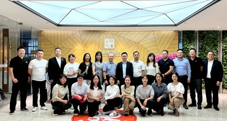 最新动态丨俊发七彩服务到访J9九游会老哥论坛智慧服务集团参观交流